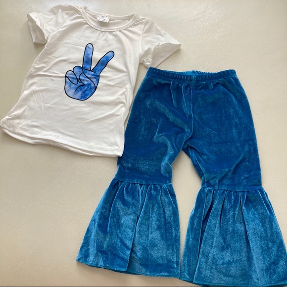 Boutique Luxury Peace ✌️ Velvet Pants Set - Picture 5 of 6